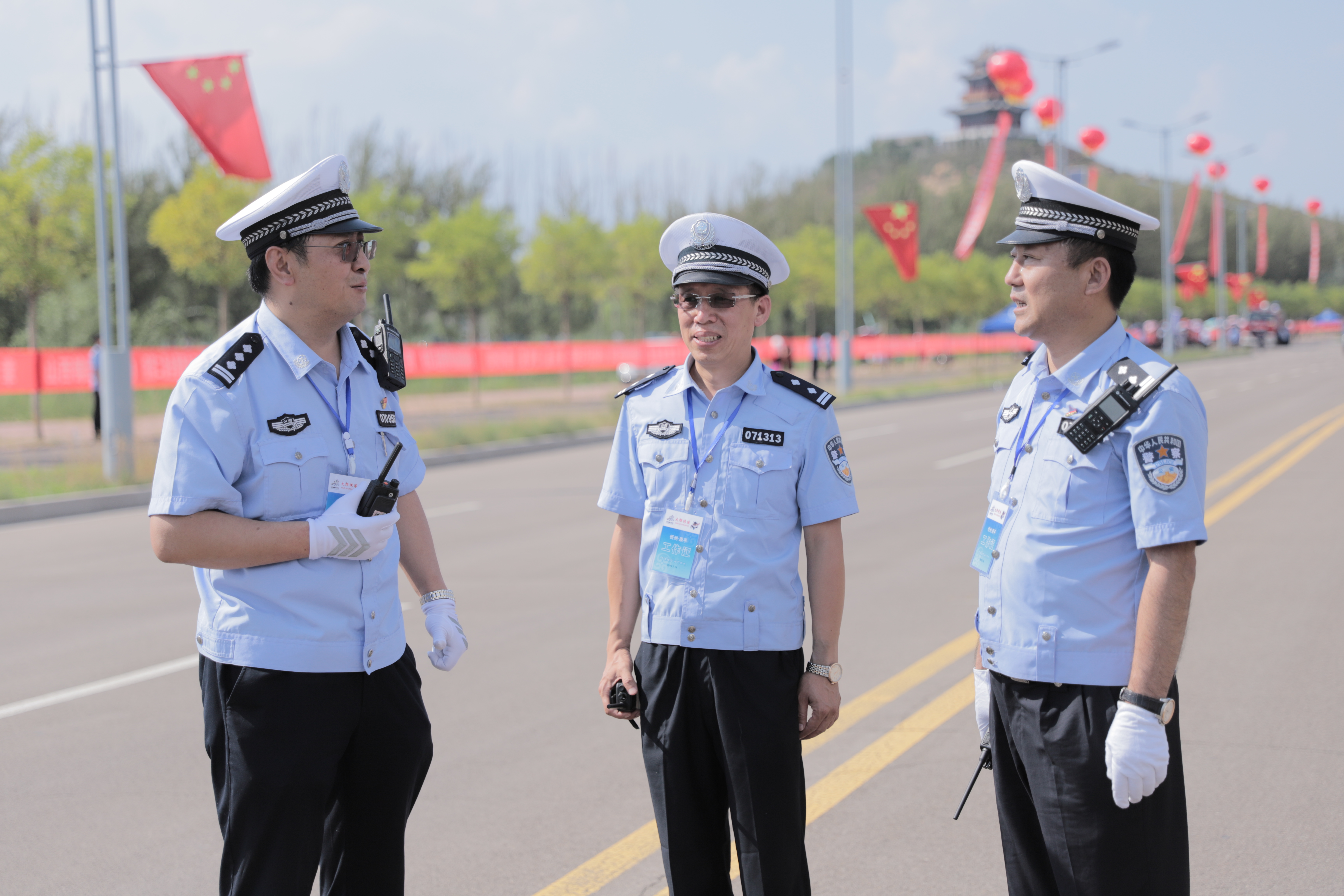 67原平交警圆满完成二青会火炬传递交通安保工作