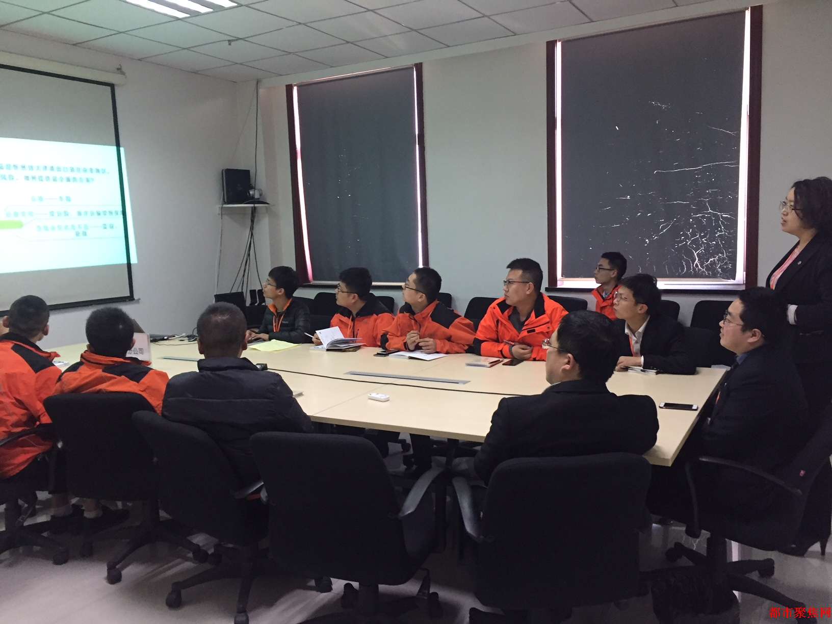 (都市聚焦网讯郝法林宫志芳)3月14日,平安产险忻州中支车险部组织理赔