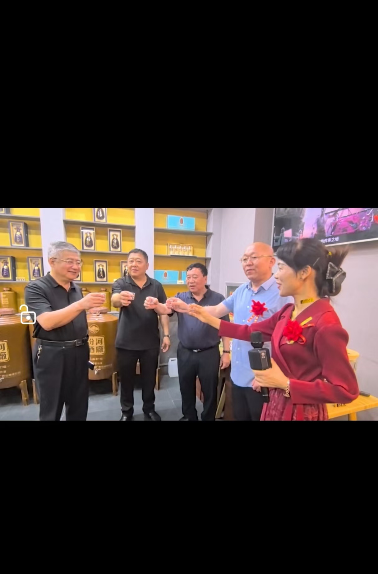 bd3d947ec732e11af3a9e667d109904c.jpg