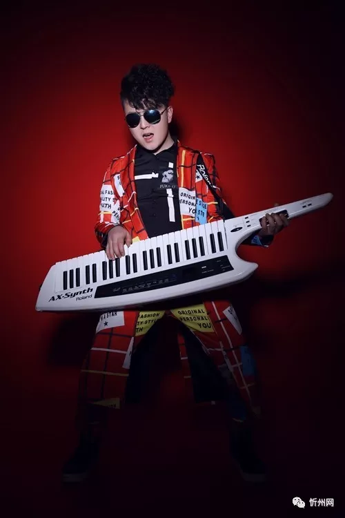 忻州同煤灯展好戏连台著名歌手韩东携手星光大道群星助兴集赞赠票开始